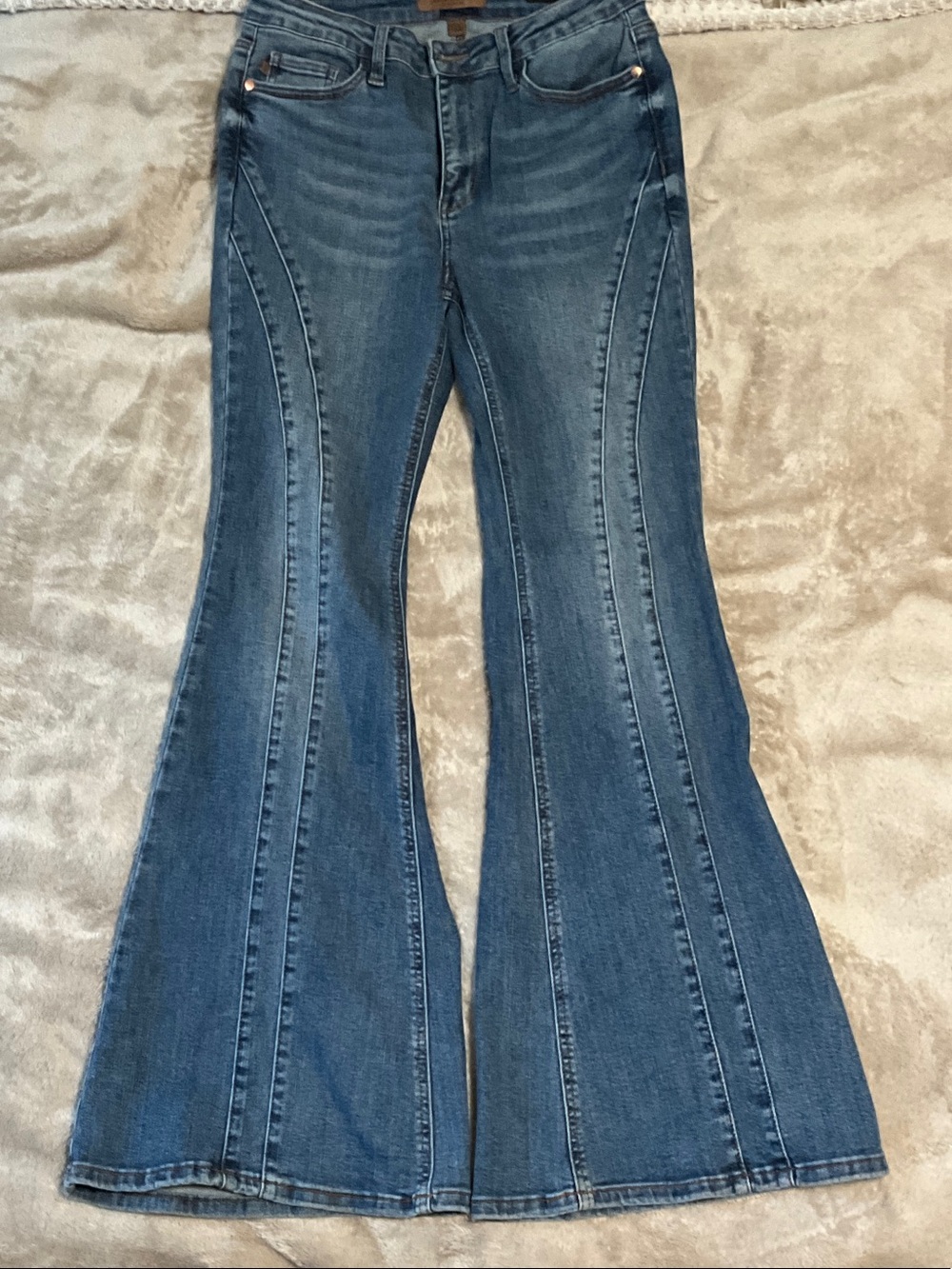 Judy Blue Medium Blue High-Rise Flared Jeans